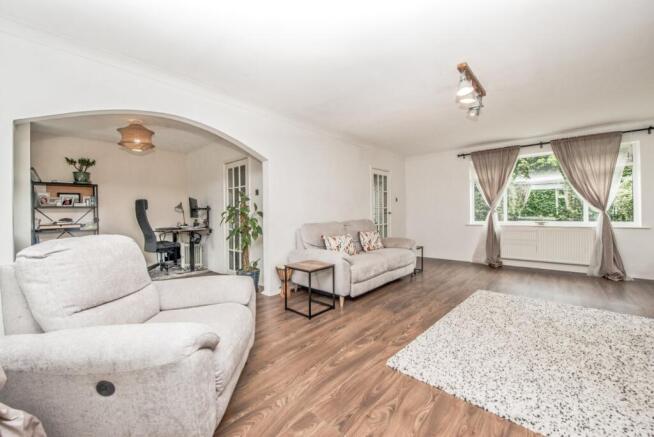 3 bed Detached for sale Image 6