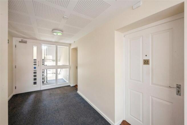 1 bed Flat for sale Image 12