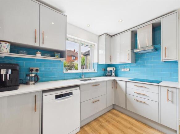 High Specification Fitted Kitchen