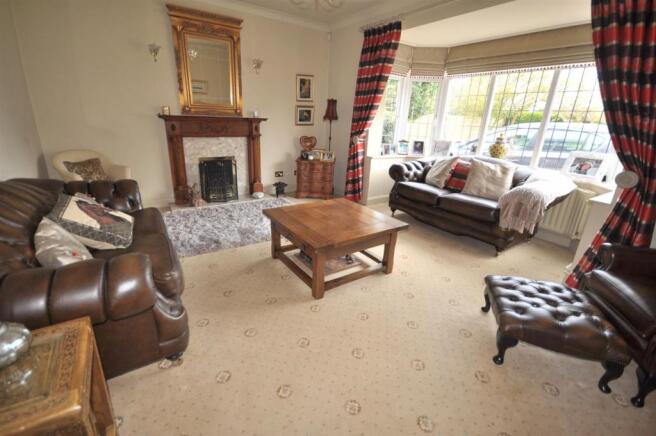 SITTING ROOM