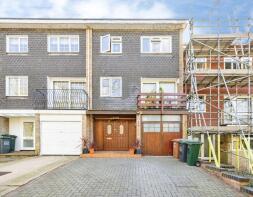 72, Margeholes, Watford WD19 5AR