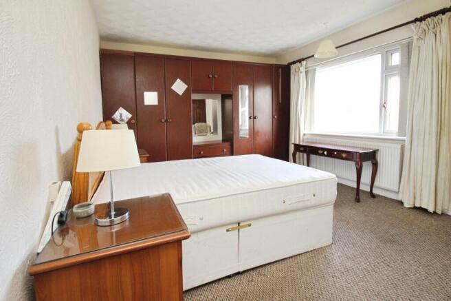2 bed Semi-Detached to rent Image 10