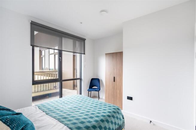2 bed Penthouse for sale Image 9
