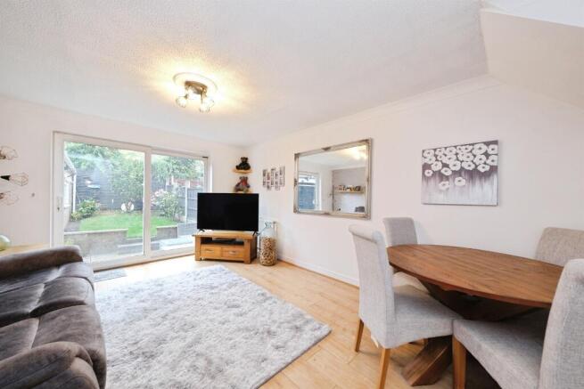 2 bed Semi-Detached for sale Image 7