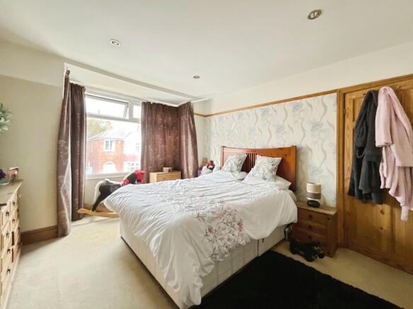 3 bed Semi-Detached for sale Image 9