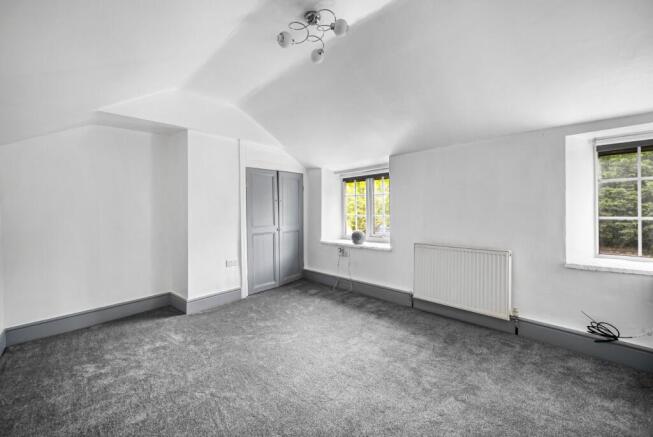 2 bed Semi-Detached for sale Image 8