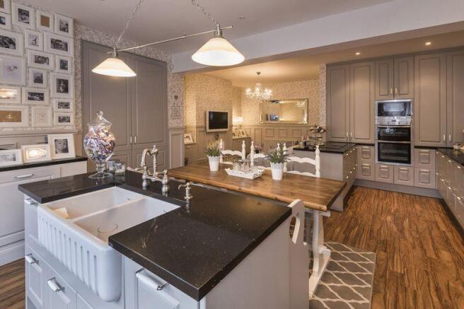 Kitchen Family...