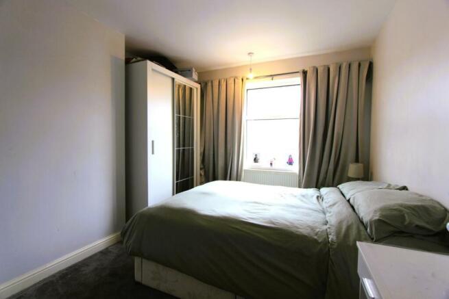 3. Bedroom 1 (2).JPG