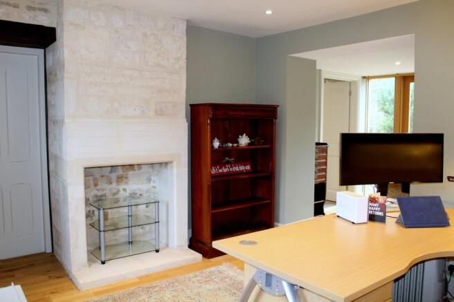 STUDY/PLAYROOM