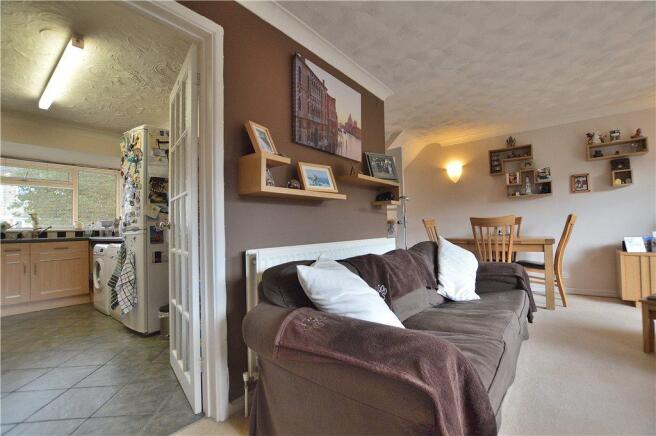 Lounge/Kitchen