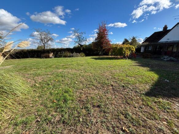 The Lings, Newney Green, Chelmsford, Essex CM1 3SF photo 3