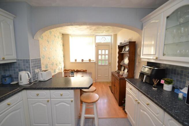 2 bed Terraced for sale Image 8