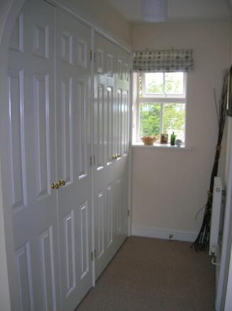 DRESSING ROOM/AREA
