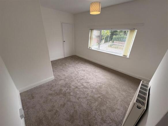 2 bed Town House to rent Image 7