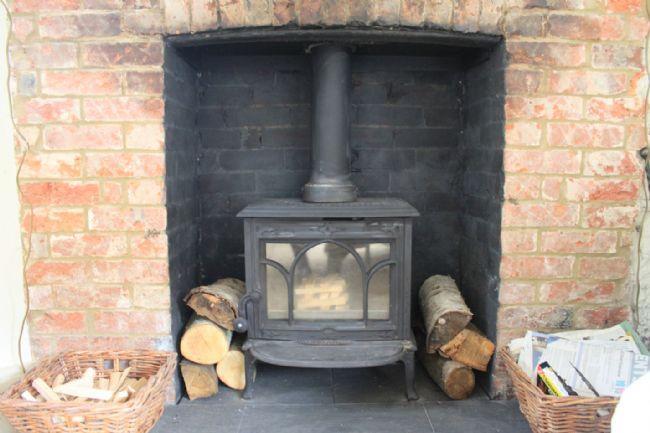 Log burner