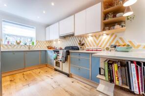 21, Langley Lane, London SW8 1TJ