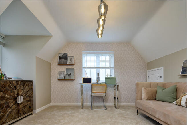 4 bed House for sale Image 10