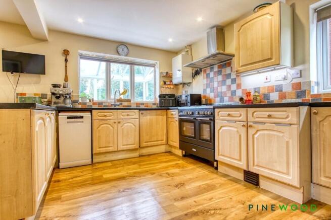 KITCHEN/BREAKFAST/D