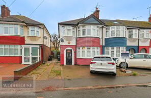 66, College Road, Waltham Cross EN8 9NN