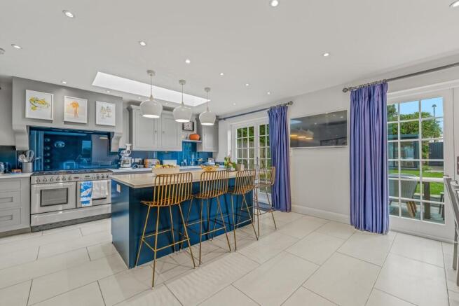 25 Trafalgar Road...