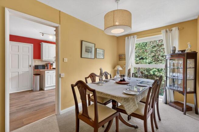 3 bed Link Detached House for sale Image 11