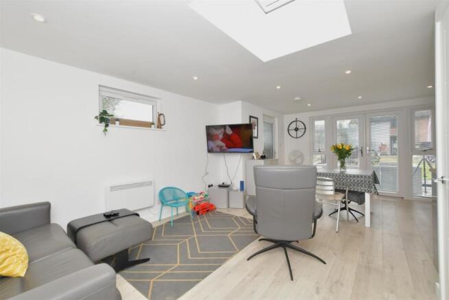 Annexe Lounge/Kitchen