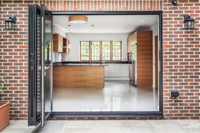 house. partnership Kingston-upon-Thames