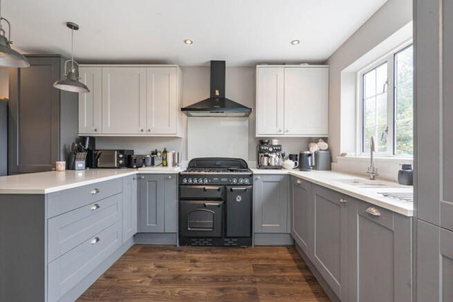 New Road, Chilworth, Guildford, GU4 8LS photo 4