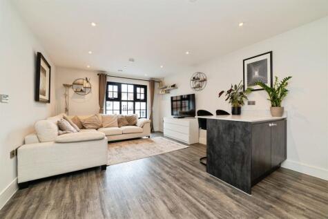 Bircherley Green, HERTFORD