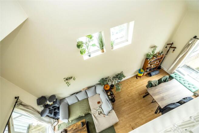 3 bed Apartment for sale Image 11