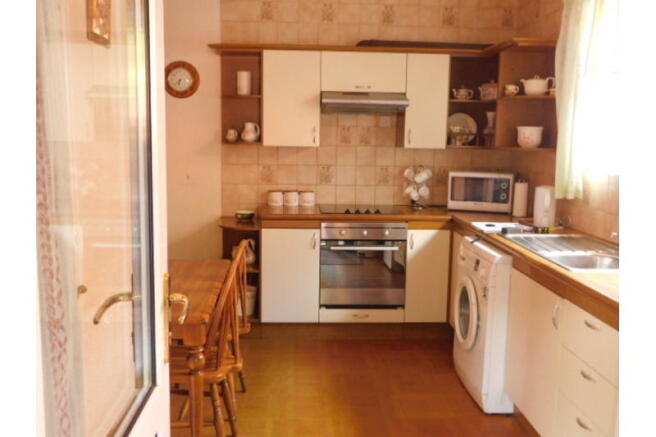 Photo 7