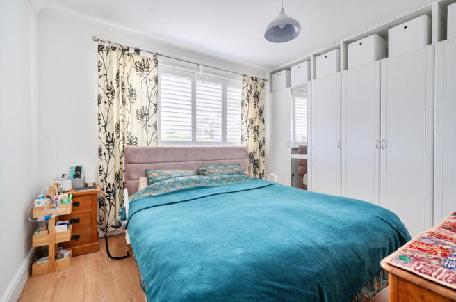 1407297-6-6980de9...