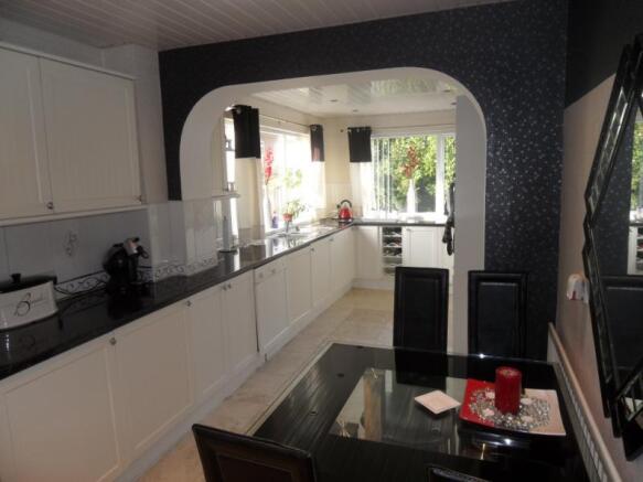 Breakfasting Kitchen