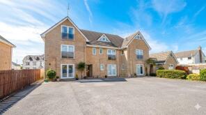 Flat 7, 1a Ashdale House, Layton Road, Poole BH12 2BH