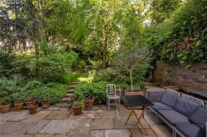 Flat A, 16, Buckland Crescent, London NW3 5DX