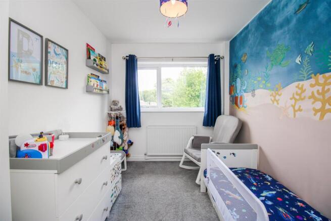 4 bed Semi-Detached for sale Image 12
