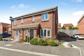 14, Muggeridge Road, Billingshurst RH14 9YY