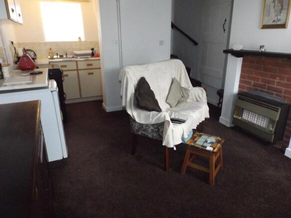Lounge/ Kitchen