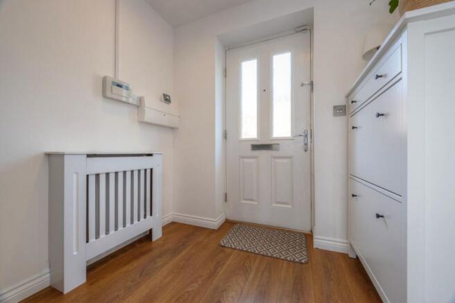 4 bed Semi-Detached for sale Image 9