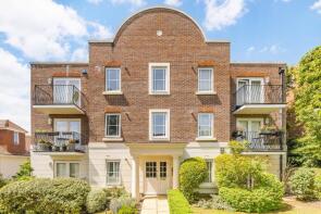 Flat 1, 11 Parkfield, The Downs, London SW20 8HQ