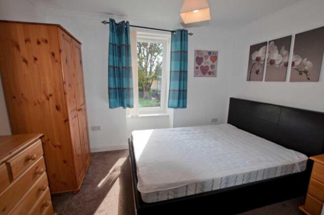 4Master bedroom