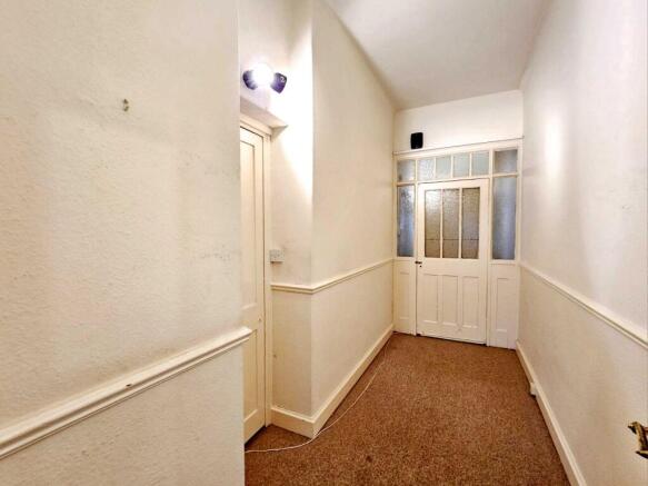 2 bed Flat for sale Image 10
