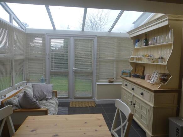 Breakfast /Dining Room