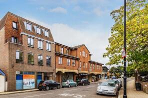 Flat 16, 9 Stocks House, North Street, Leatherhead KT22 7UX