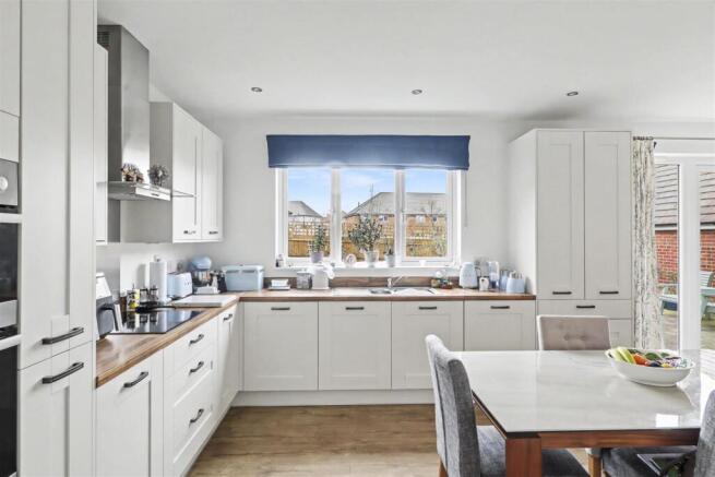 Kitchen.JPG