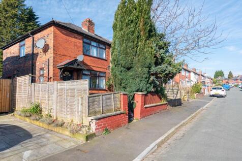 Douglas Road, Leigh, WN7