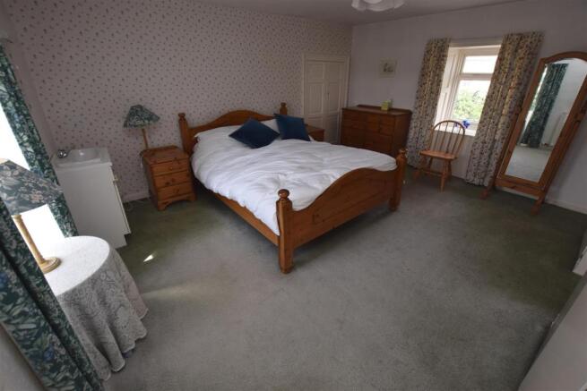BED3.JPG