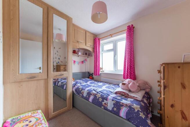 7 Baker Close LOW RES-13.jpg