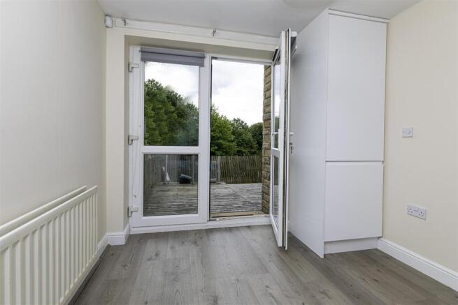 4 bed Town House for sale Image 7
