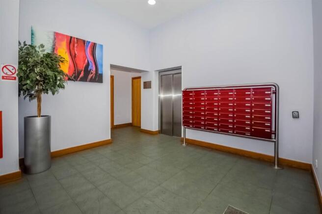 1 bed Apartment for sale Image 6